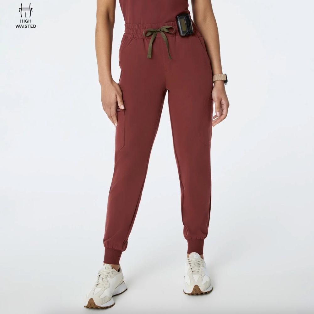 NWT Figs Walnut Uman Relaxed Jogger